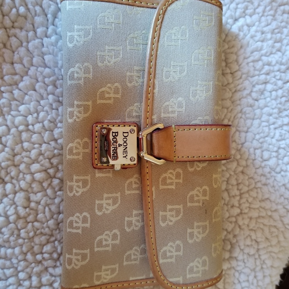 Dooney and Bourke Wallet